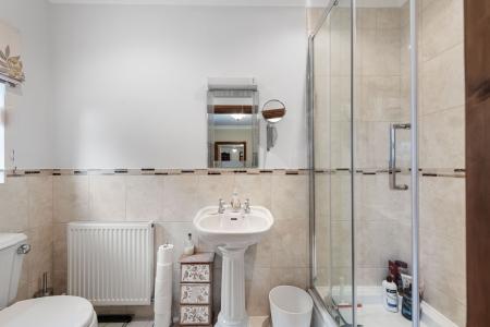 4 bedroom Detached house for sale in High Ferry Lane, Sibsey, PE22