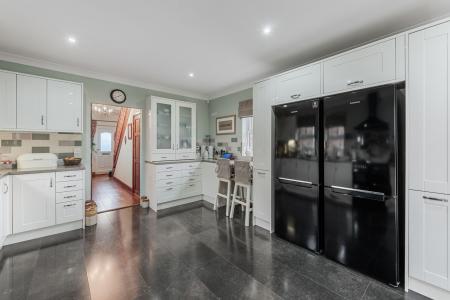 4 bedroom Detached house for sale in High Ferry Lane, Sibsey, PE22