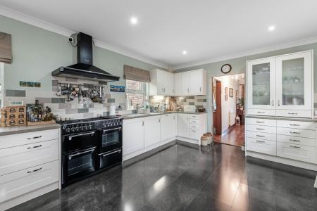 4 bedroom Detached house for sale in High Ferry Lane, Sibsey, PE22