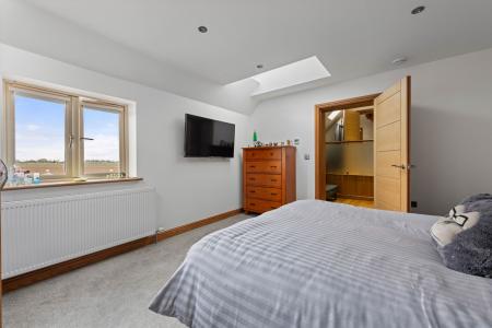 6 bedroom Detached house for sale in Wythes Lane, Fishtoft, PE21