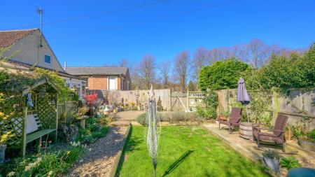 2 bedroom Detached house for sale in London Road, Long Sutton, PE12