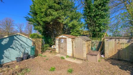 2 bedroom Detached house for sale in London Road, Long Sutton, PE12