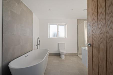 5 bedroom Detached house for sale in Woodville Road, Boston, PE21