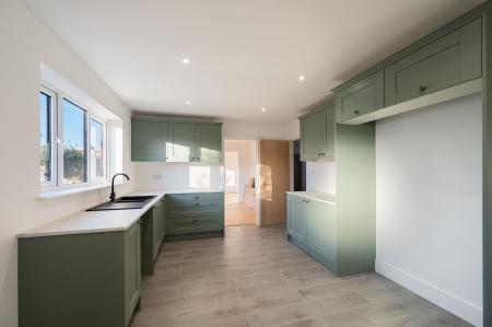 5 bedroom Detached house for sale in Woodville Road, Boston, PE21