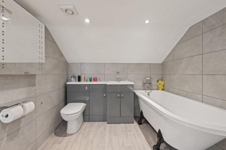 4 bedroom Detached house for sale in Pinfold Lane, Stickney, PE22