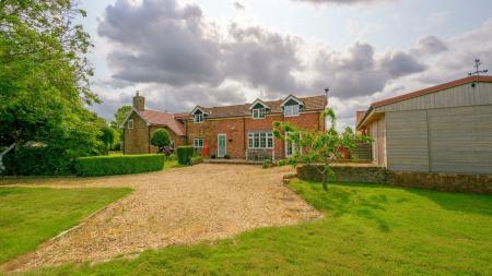 4 bedroom Detached house for sale in Pinfold Lane, Stickney, PE22