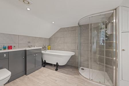 4 bedroom Detached house for sale in Pinfold Lane, Stickney, PE22