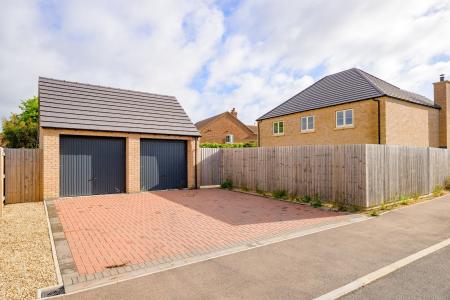 4 bedroom Detached house for sale in Stickney Chase, Stickney, PE22