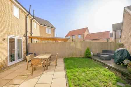 3 bedroom Semi-detached house for sale in Willow Gardens, Kirton, PE20