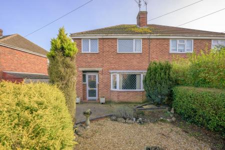 3 bedroom Semi-detached house for sale in Yarborough Road, Boston, PE21