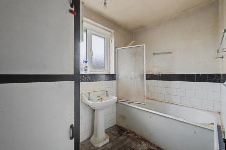 3 bedroom Detached house for sale in Hubberts Bridge Road, Kirton Holme, PE20