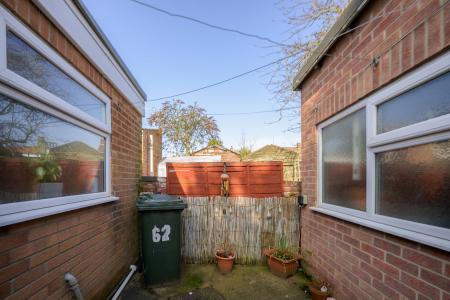 2 bedroom Terraced House for sale in Windsor Bank, Boston, PE21