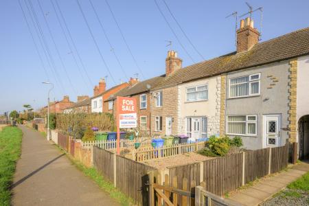 2 bedroom Terraced House for sale in Windsor Bank, Boston, PE21