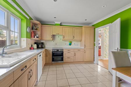 3 bedroom Detached bungalow for sale in Millersview, Old Leake, PE22