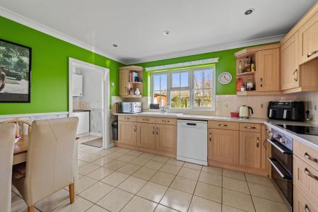 3 bedroom Detached bungalow for sale in Millersview, Old Leake, PE22