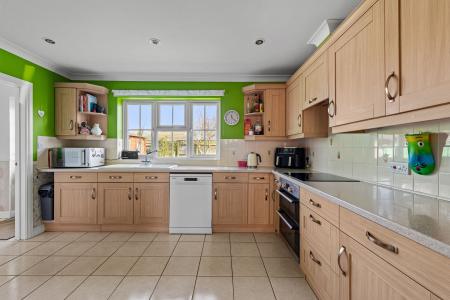 3 bedroom Detached bungalow for sale in Millersview, Old Leake, PE22