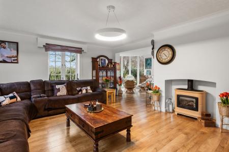 6 bedroom Detached house for sale in Sibsey Road, Boston, PE21