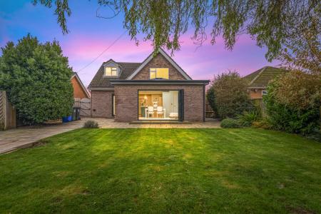 3 bedroom Detached bungalow for sale in Kingsway, Boston, PE21