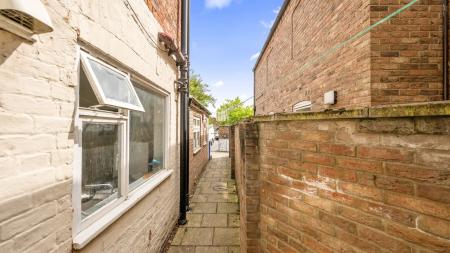 5 bedroom Terraced House for sale in Pen Street, Boston, PE21