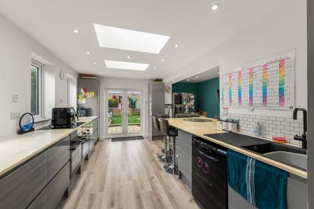 3 bedroom Semi-detached house for sale in Woodthorpe Avenue, Boston, PE21