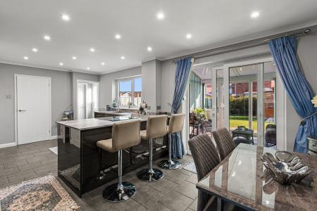 4 bedroom Detached house for sale in Sea Lane, Butterwick, PE22