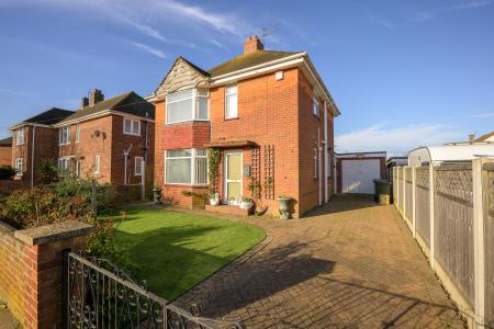 3 bedroom Detached house for sale in Kings Avenue, Boston, PE21