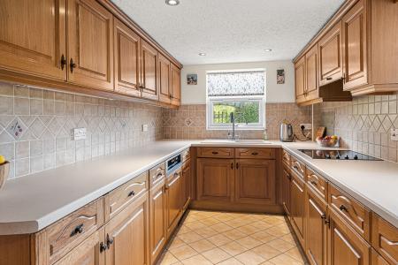 4 bedroom Detached house for sale in Butterwick Road, Benington, PE22