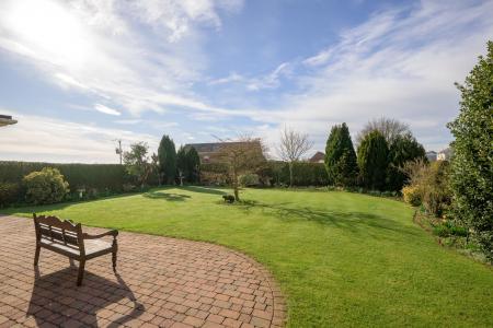 4 bedroom Detached house for sale in Butterwick Road, Benington, PE22