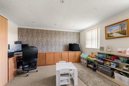 4 bedroom Detached house for sale in Butterwick Road, Benington, PE22