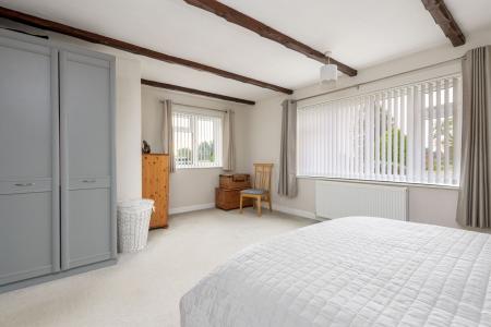 4 bedroom Detached bungalow for sale in Station Road, Swineshead, PE20