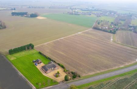 4 bedroom Detached bungalow for sale in Station Road, Swineshead, PE20