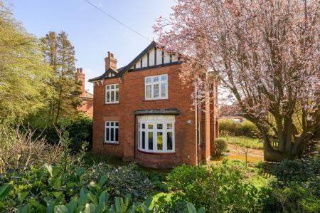 4 bedroom Detached house for sale in Sleaford Road, Boston, PE21