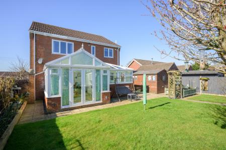 3 bedroom Detached house for sale in Main Road, Stickney, PE22