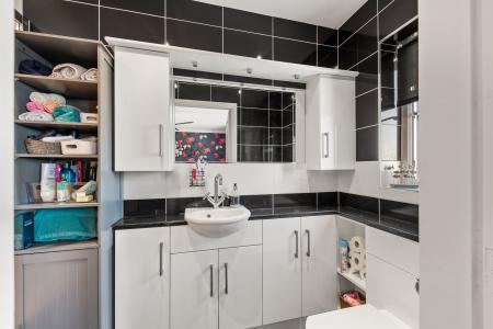 3 bedroom Detached house for sale in Main Road, Stickney, PE22