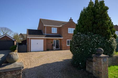 3 bedroom Detached house for sale in Main Road, Stickney, PE22