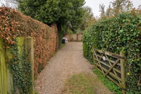 5 bedroom Semi-detached house for sale in Witham Bank West, Boston, PE21