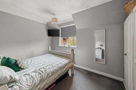 3 bedroom Terraced House for sale in Blacksmiths Grove, Fishtoft, PE21