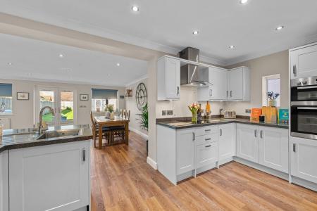 3 bedroom Semi-detached house for sale in Elizabeth Road, Boston, PE21