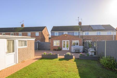 3 bedroom Semi-detached house for sale in Elizabeth Road, Boston, PE21