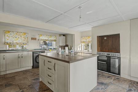 3 bedroom Detached house for sale in Main Road, Wrangle, PE22