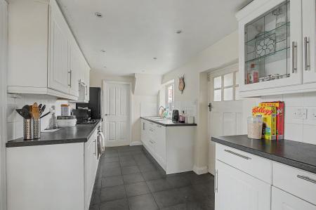 4 bedroom Detached house for sale in Main Road, Stickney, PE22