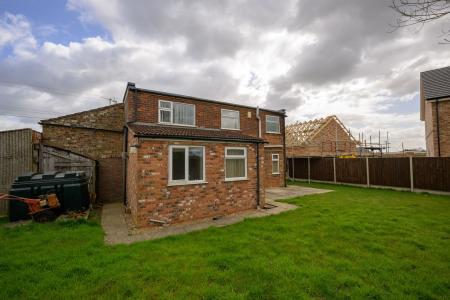 4 bedroom Detached house for sale in Main Road, Stickney, PE22