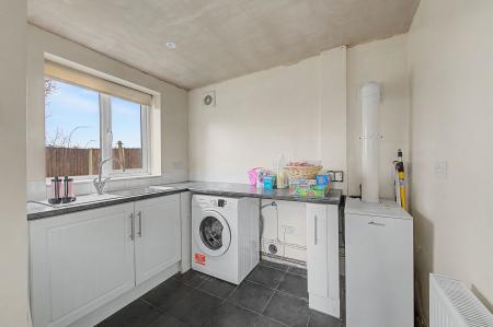 4 bedroom Detached house for sale in Main Road, Stickney, PE22