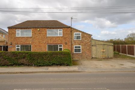 4 bedroom Detached house for sale in Main Road, Stickney, PE22