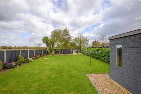2 bedroom Detached bungalow for sale in Saundergate Lane East, Wyberton, PE21