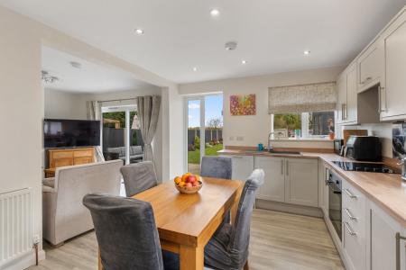 2 bedroom Detached bungalow for sale in Saundergate Lane East, Wyberton, PE21