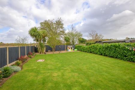 2 bedroom Detached bungalow for sale in Saundergate Lane East, Wyberton, PE21