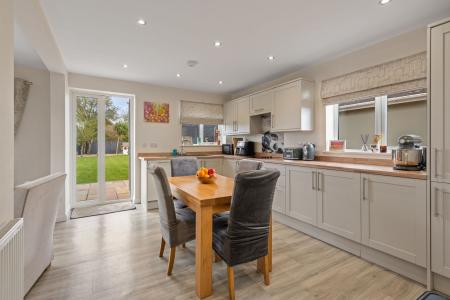 2 bedroom Detached bungalow for sale in Saundergate Lane East, Wyberton, PE21