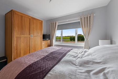 2 bedroom Detached bungalow for sale in Saundergate Lane East, Wyberton, PE21