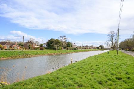 2 bedroom Detached bungalow for sale in Horncastle Road, Boston, PE21